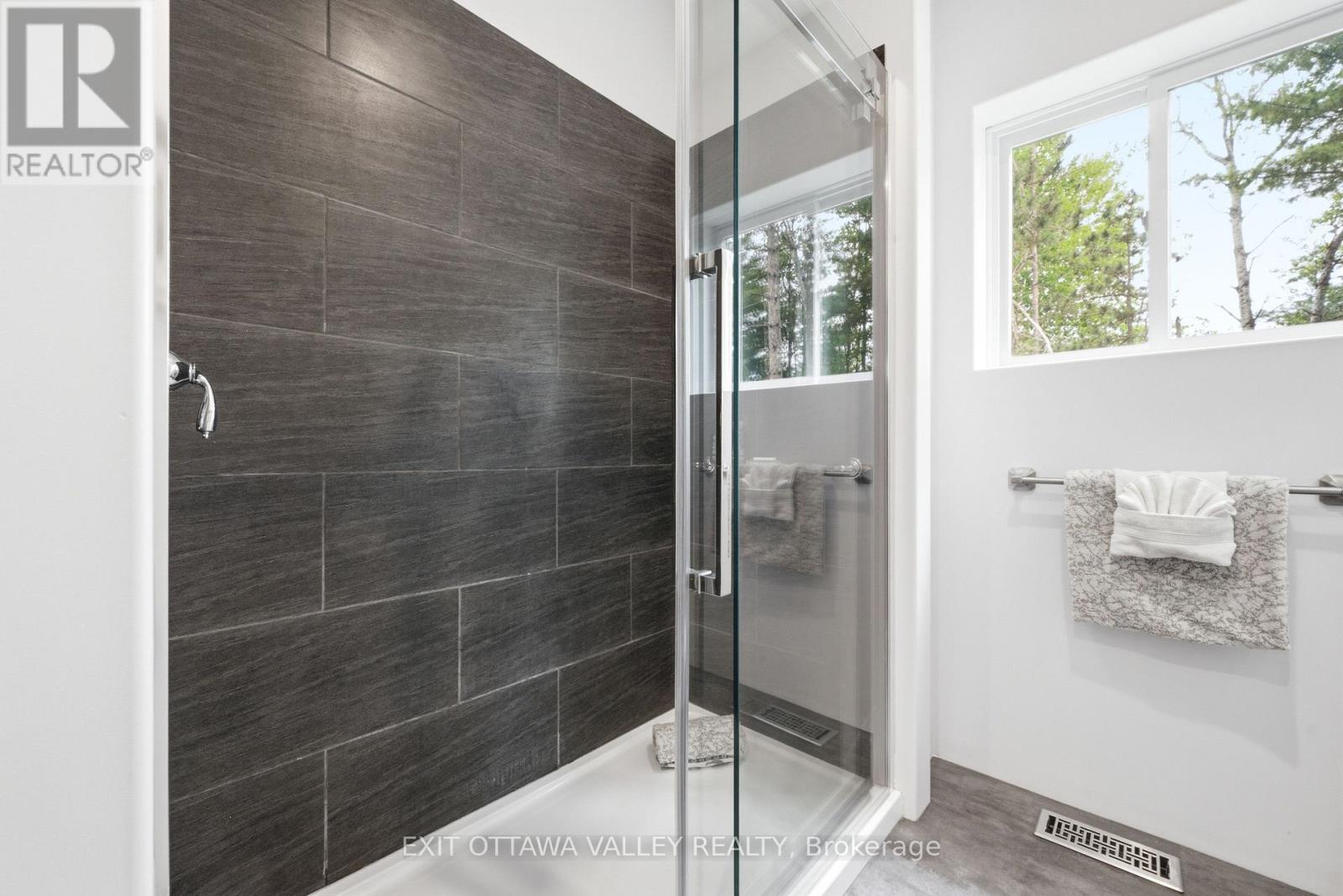 301 DORAN ROAD - 15