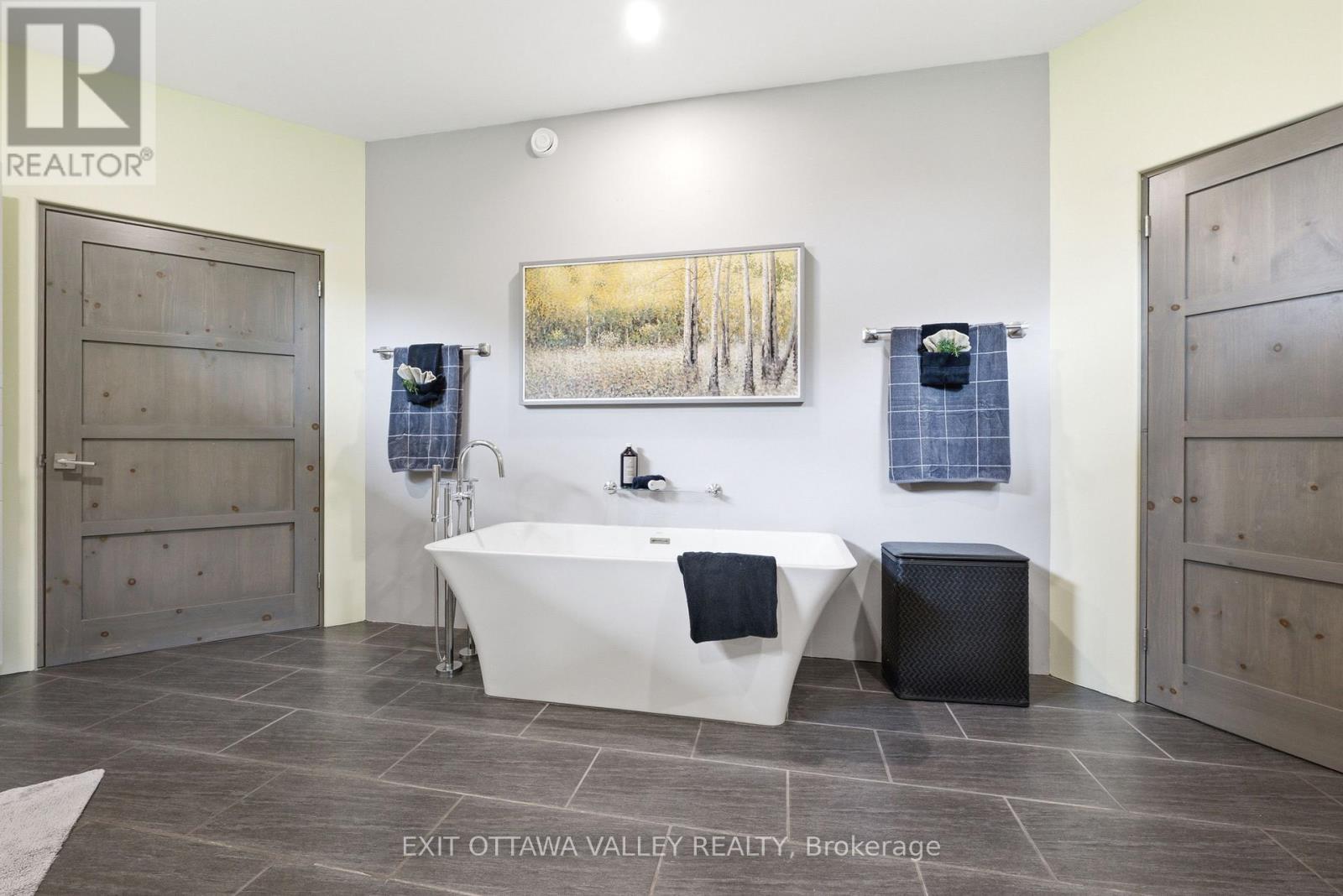 301 DORAN ROAD - 17