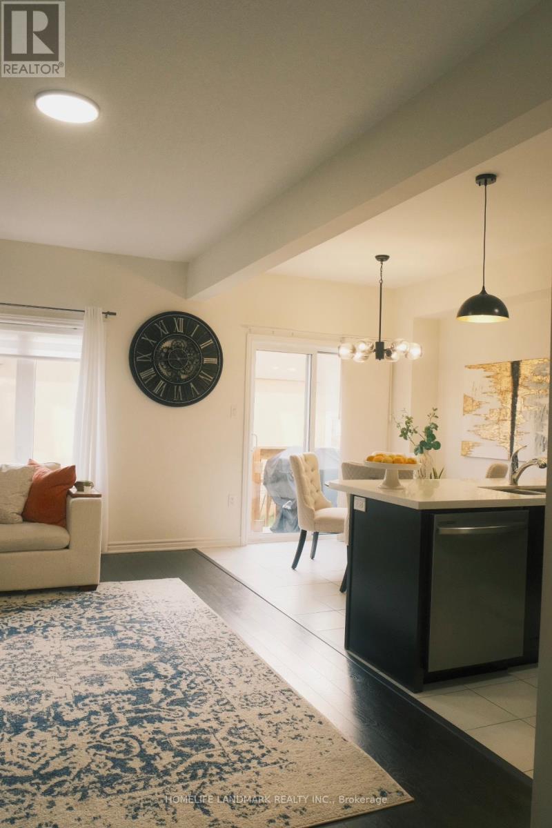 #117 305 GARNER ROAD W - 12