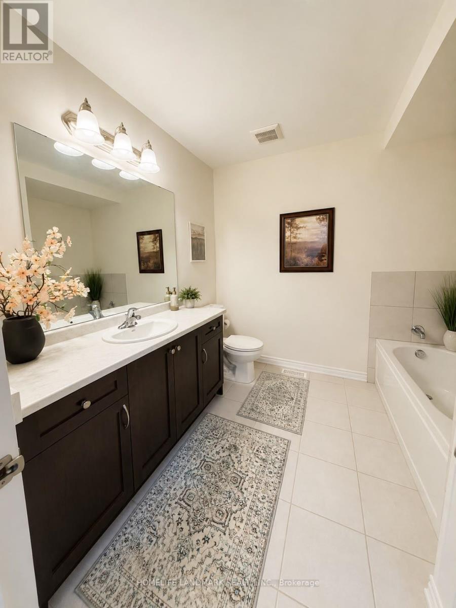 #117 305 GARNER ROAD W - 18