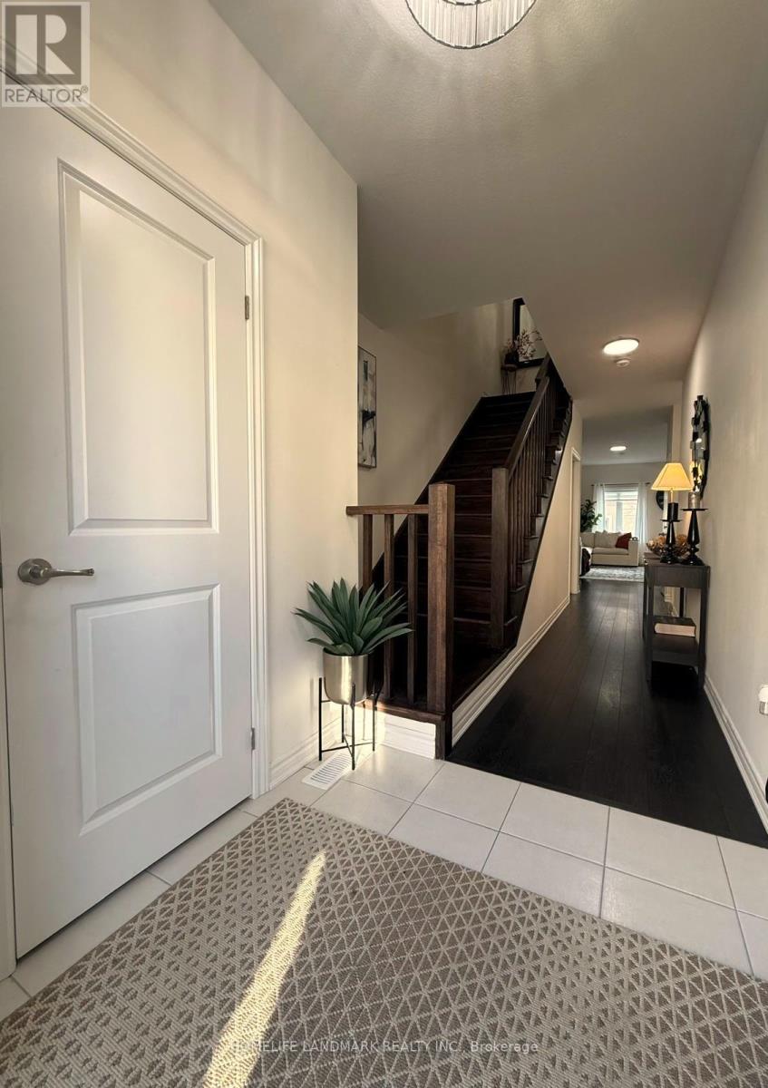 #117 305 GARNER ROAD W - 2