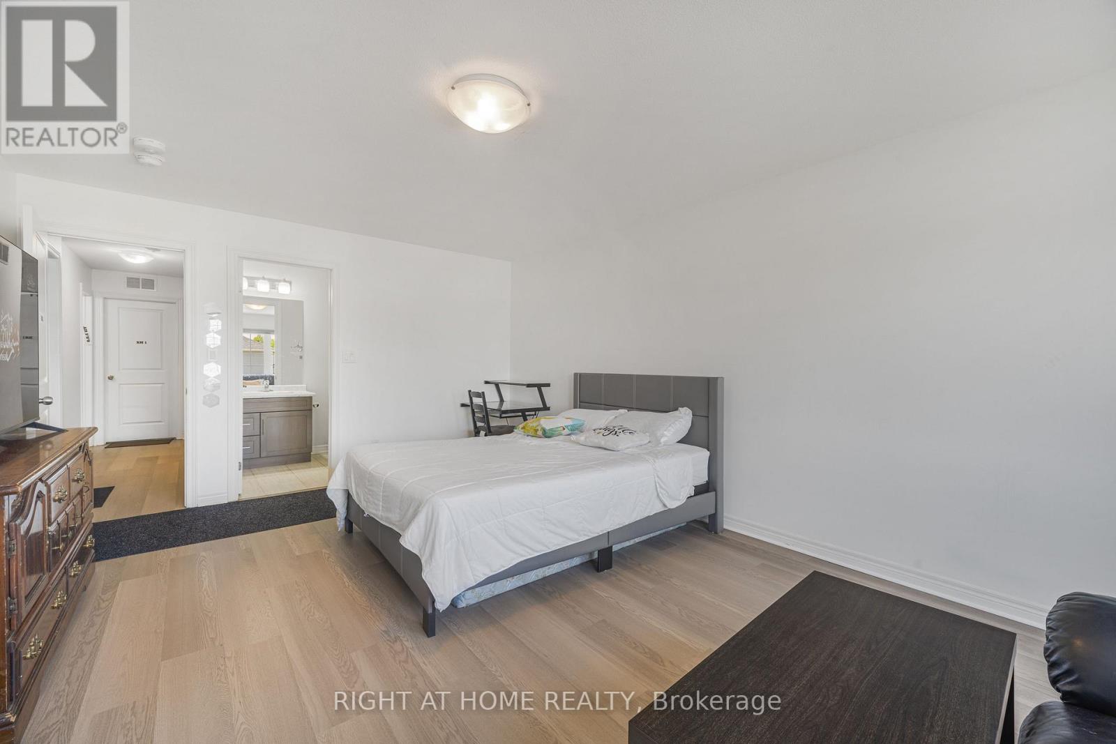 3 SWART LANE - 20