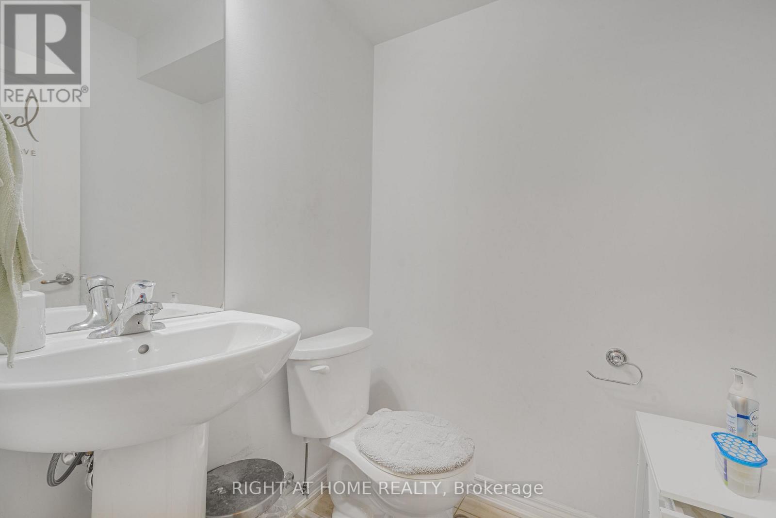 3 SWART LANE - 33