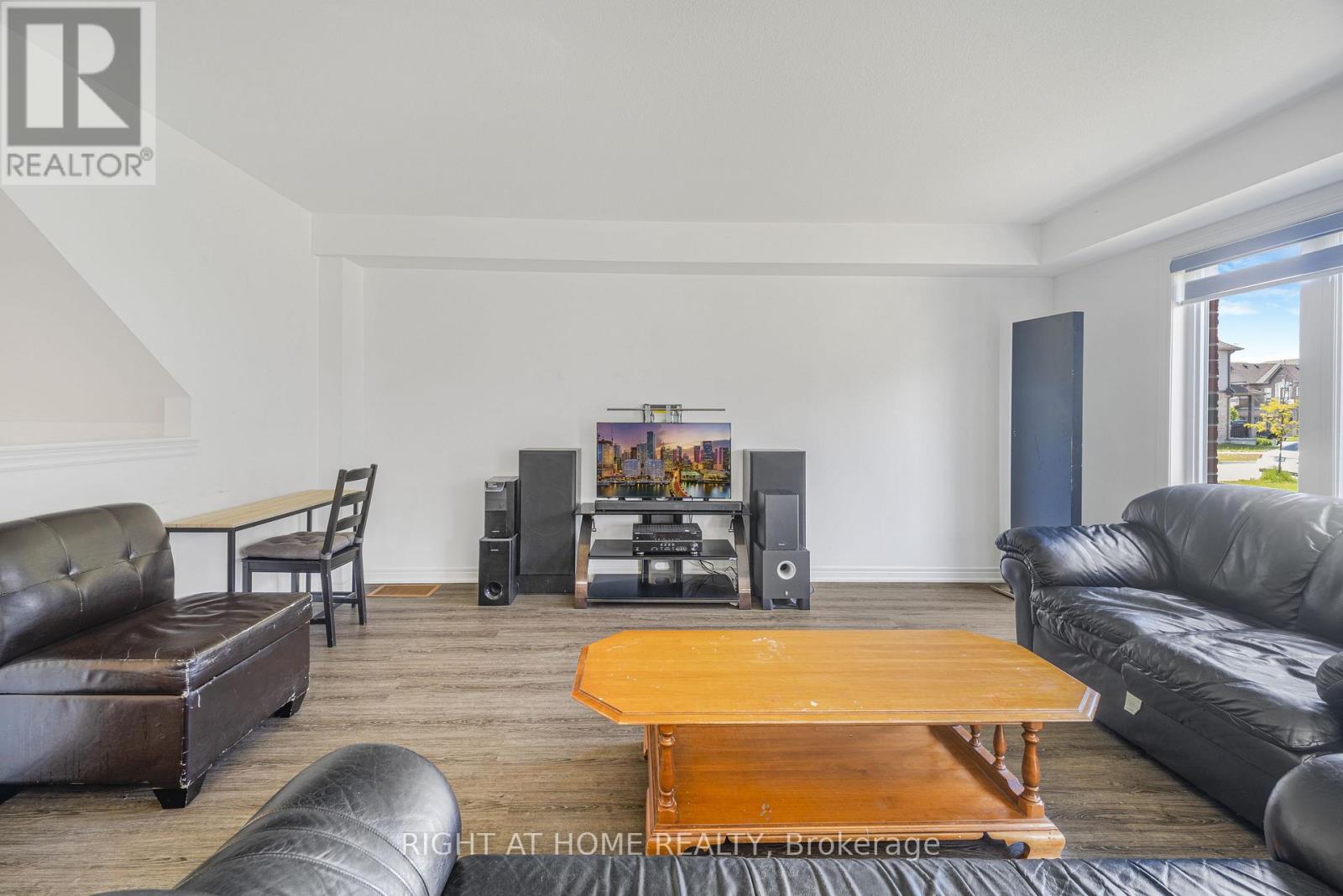 3 SWART LANE - 30