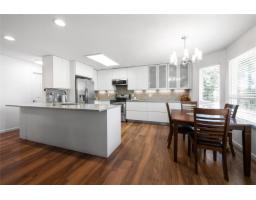 201 8972 Fleetwood Way, Surrey, BC V3R0T5 Photo 8