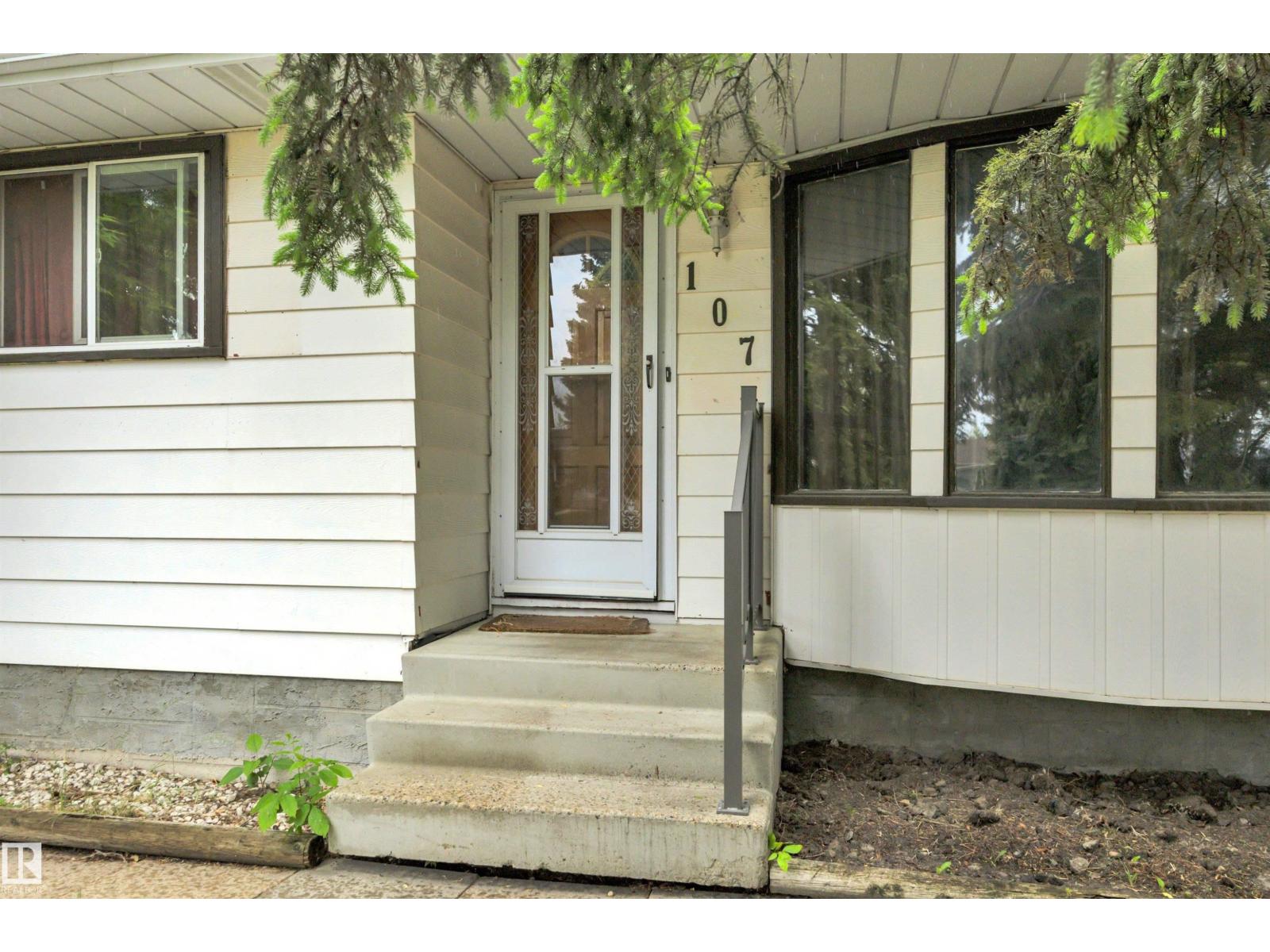 107 CORINTHIA DR - photo 4