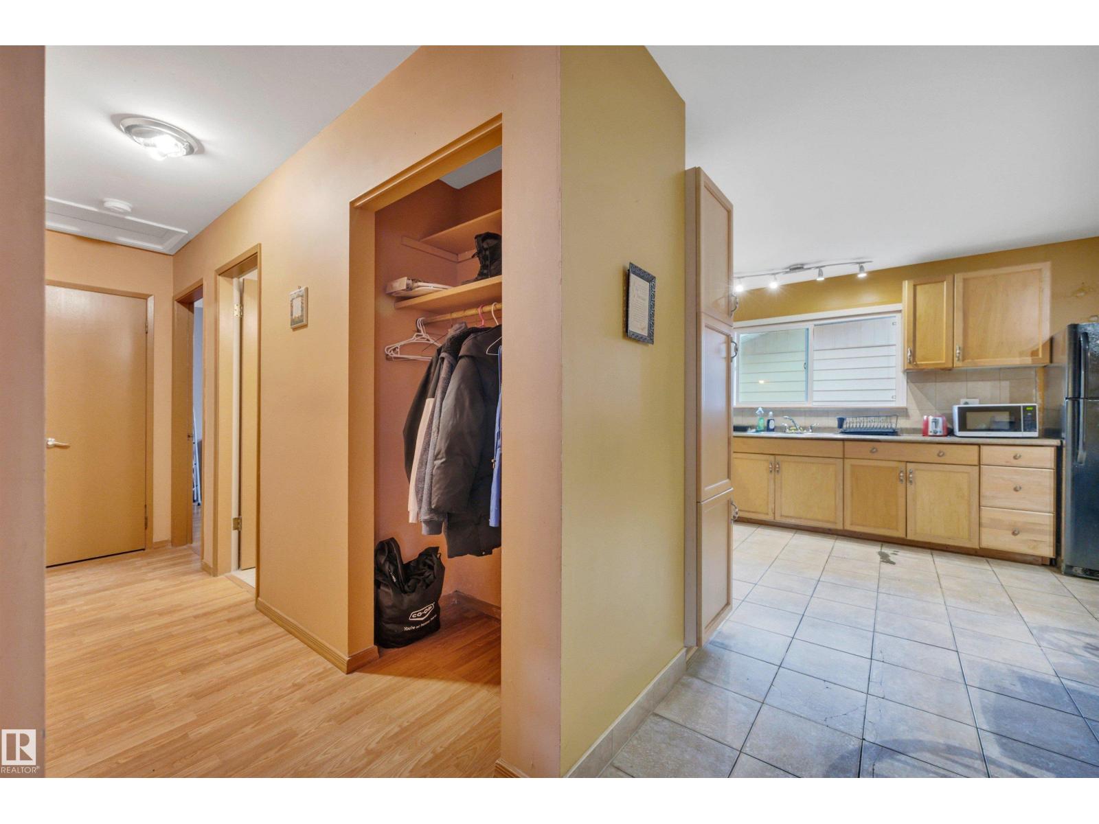 107 CORINTHIA DR — photo 17