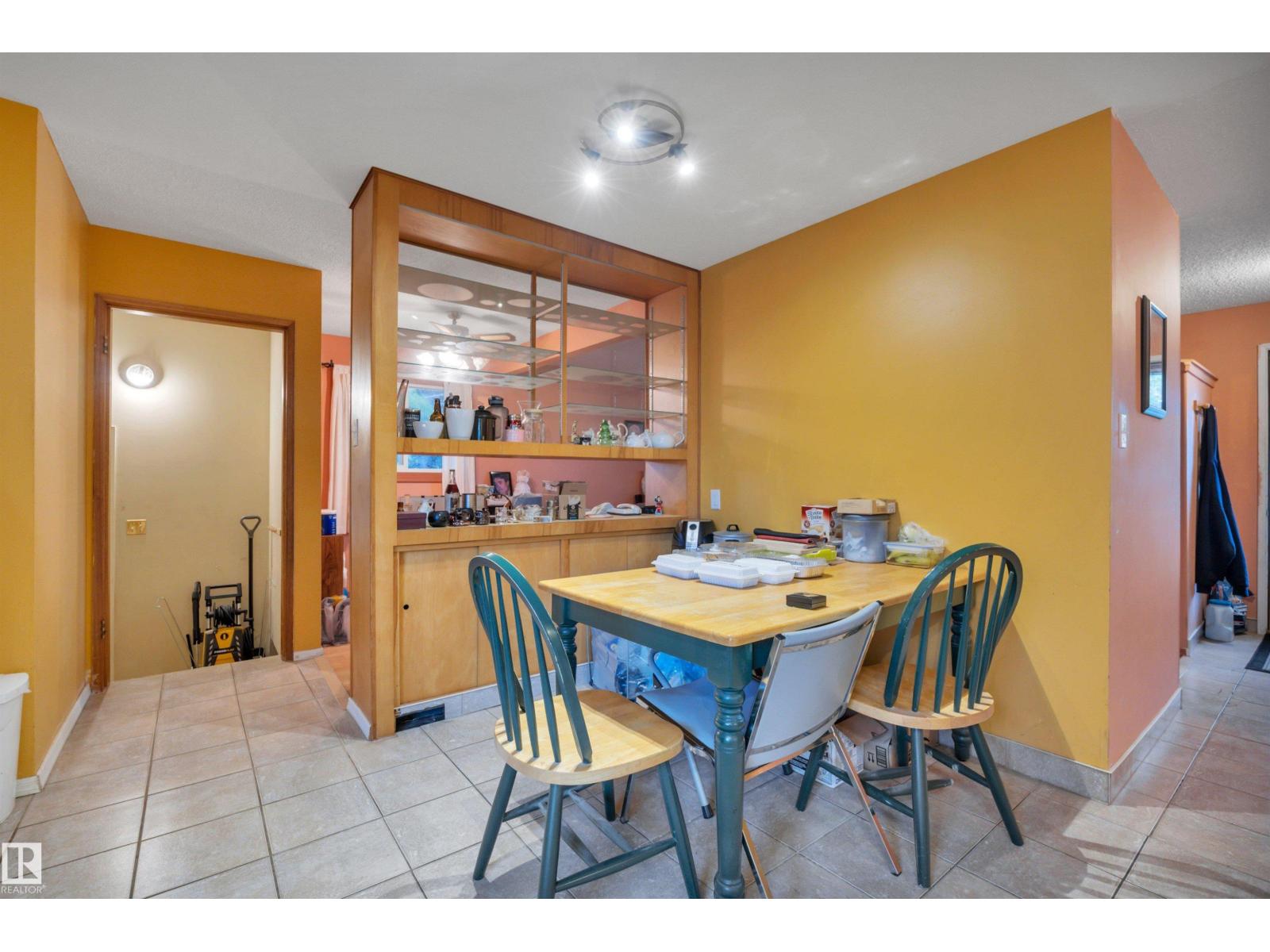 107 CORINTHIA DR — photo 11