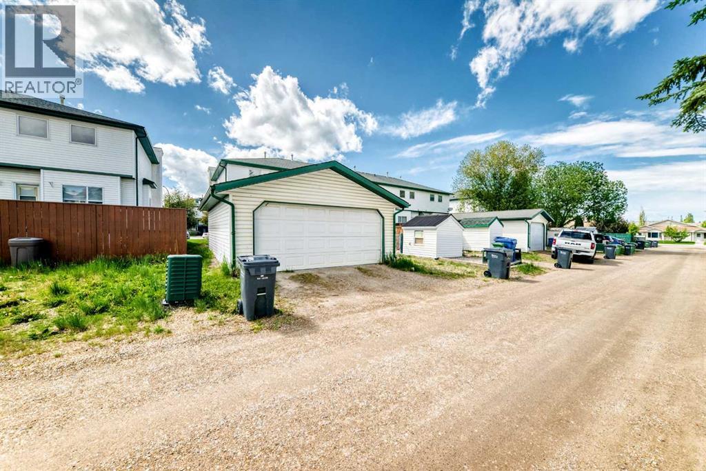 21 Amer Close, Red Deer
