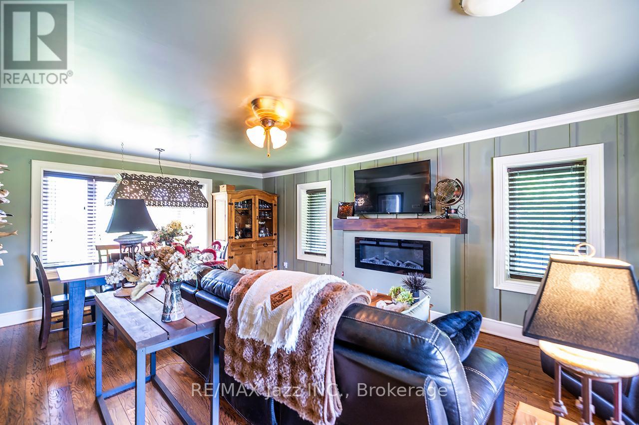 641 ENRIGHT ROAD - 14