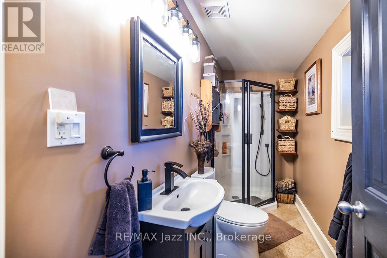 641 ENRIGHT ROAD - 19