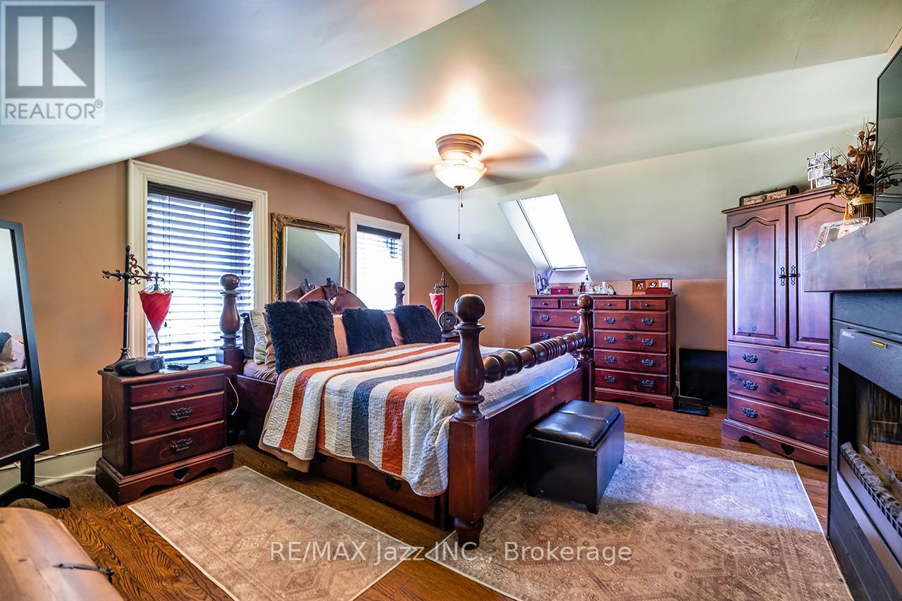 641 ENRIGHT ROAD - 22