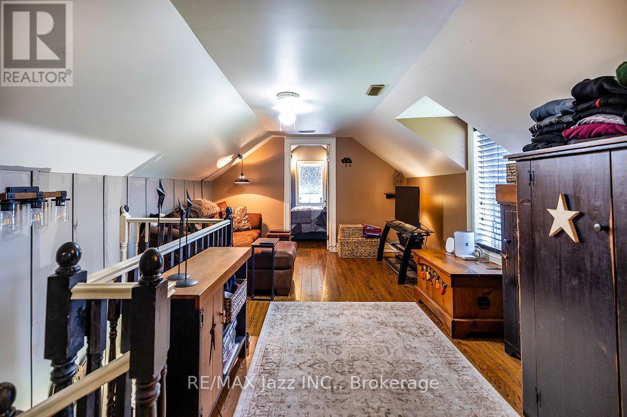 641 ENRIGHT ROAD - 27