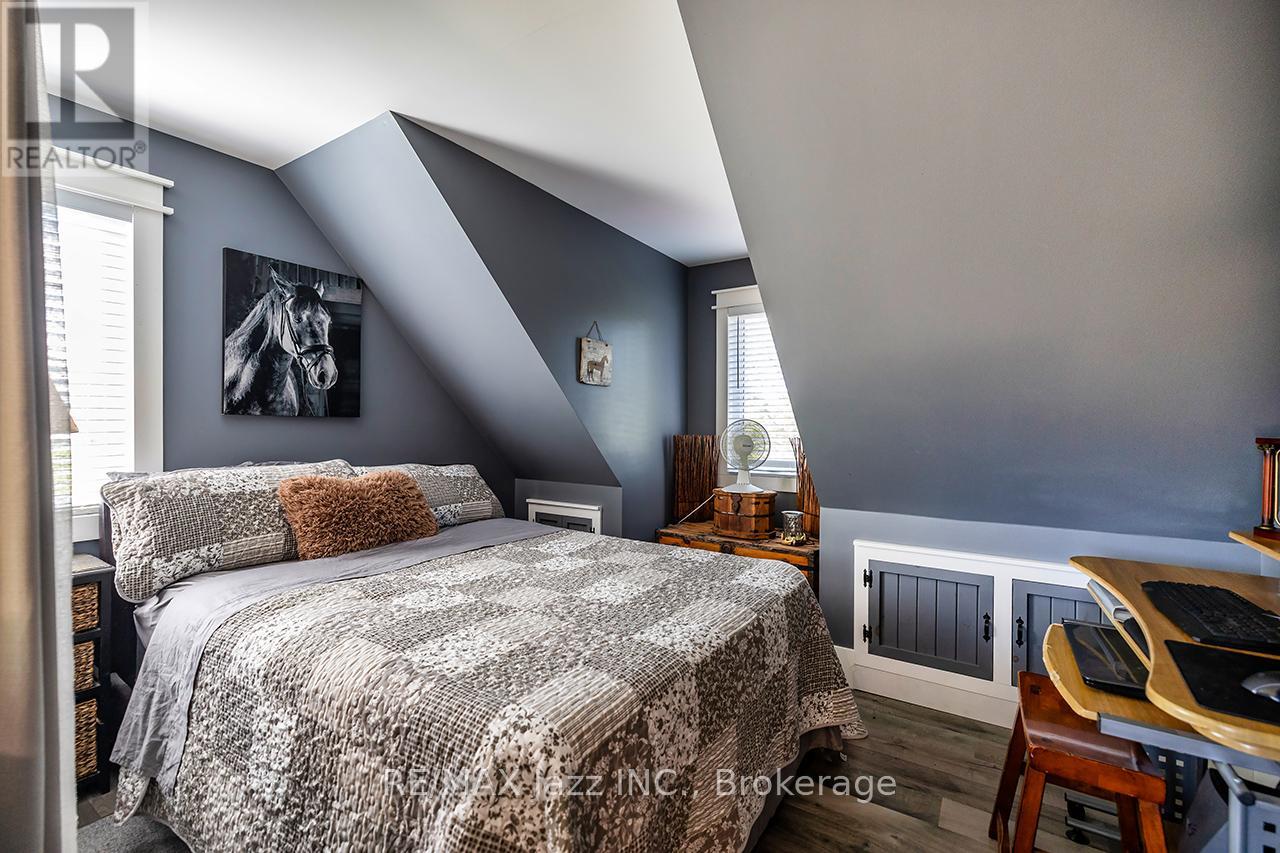 641 ENRIGHT ROAD - 29