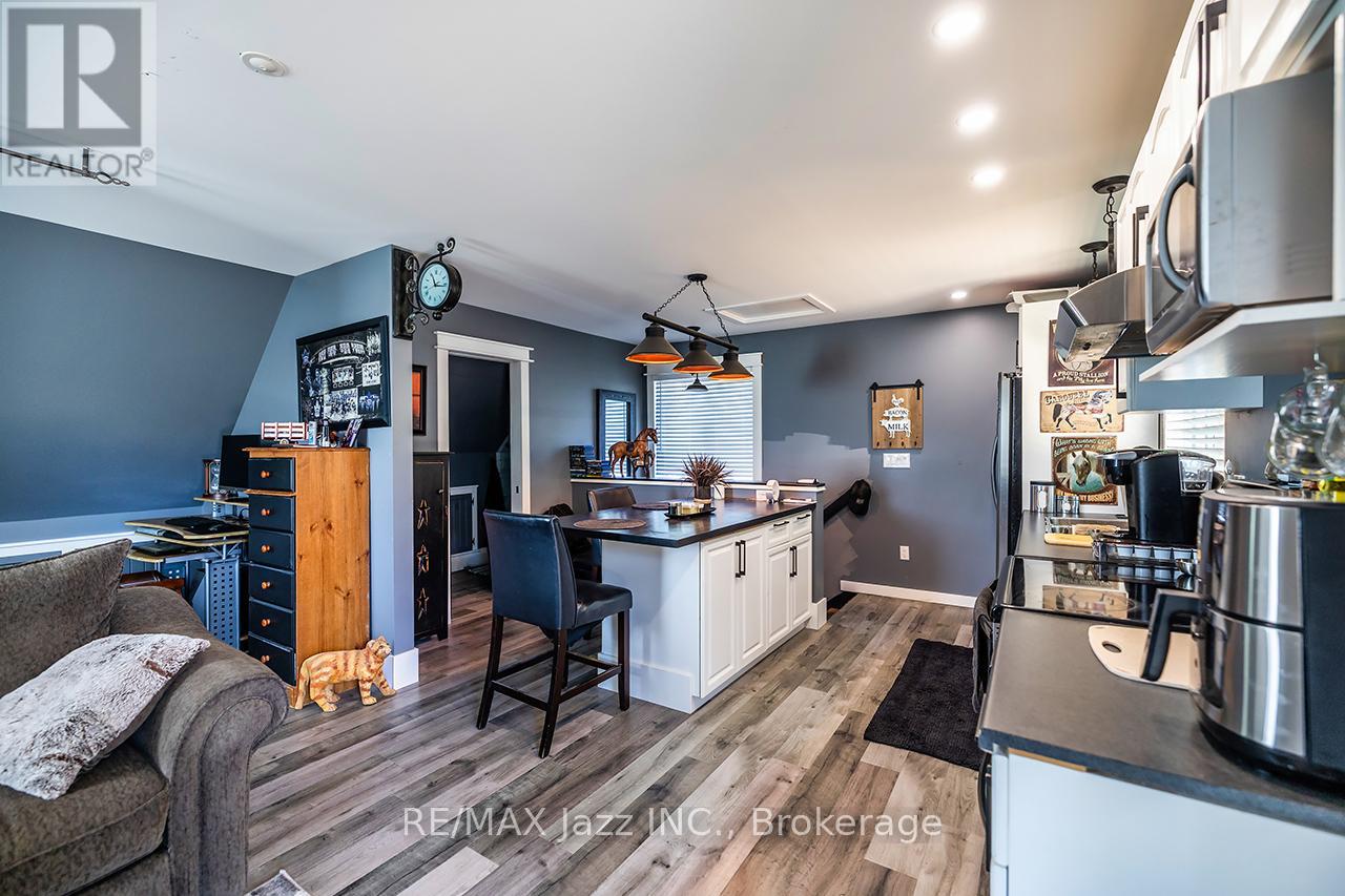 641 ENRIGHT ROAD - 30