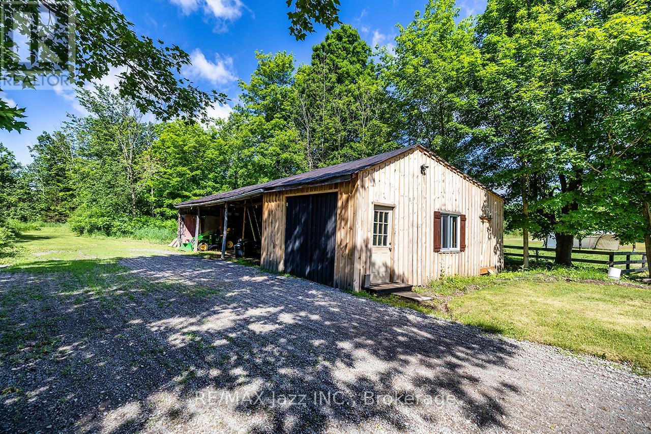 641 ENRIGHT ROAD - 40