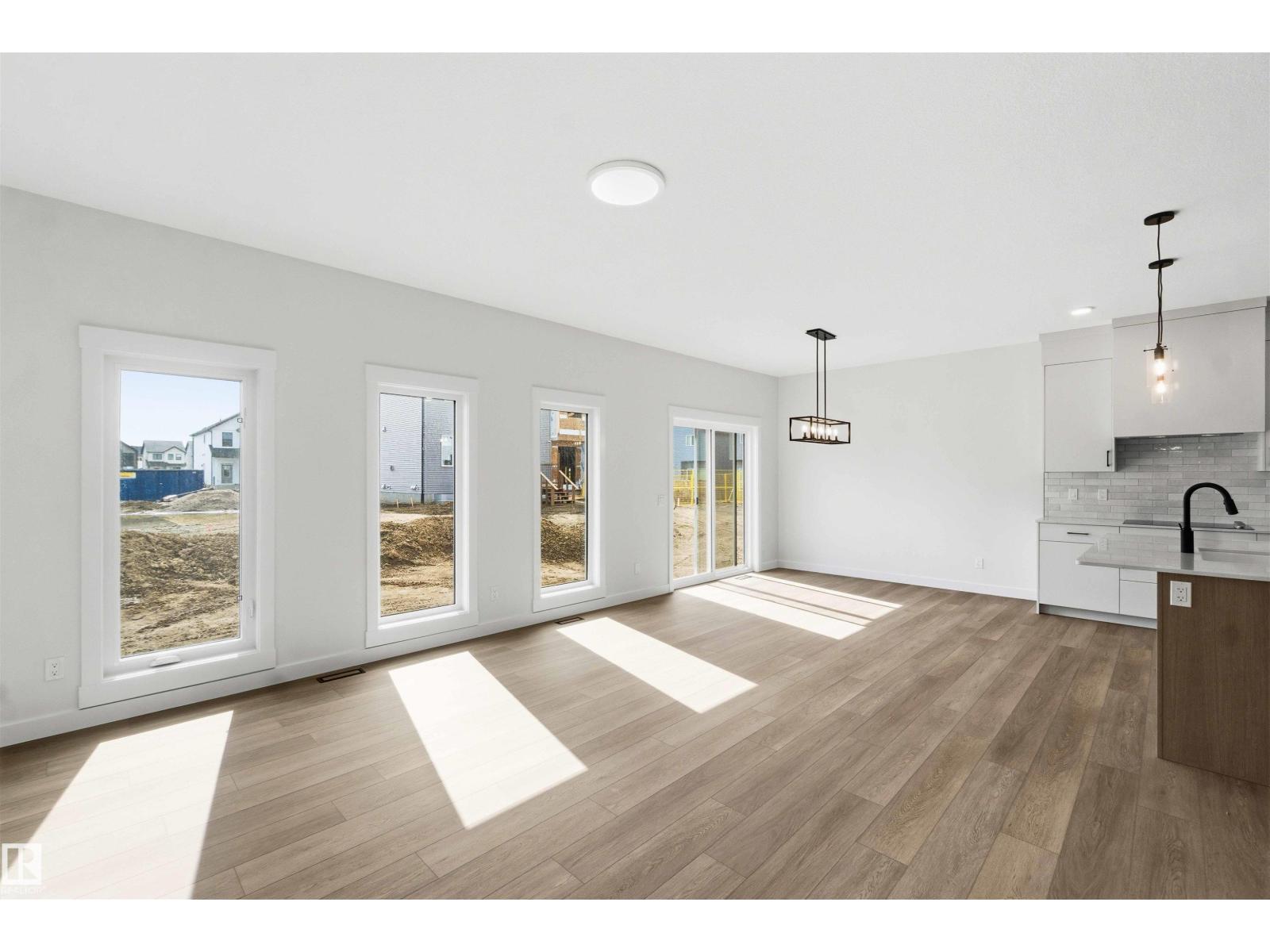 1085 CRISTALL CR SW - 11
