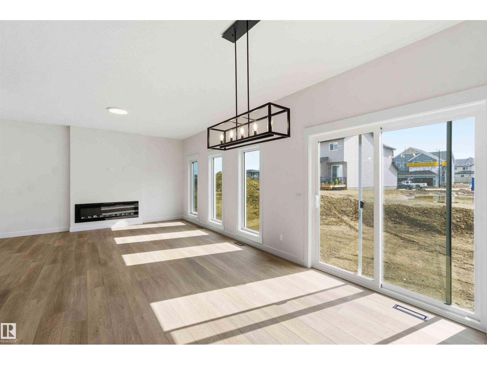 1085 CRISTALL CR SW — photo 9