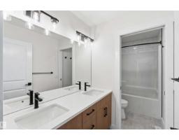 1085 Cristall Cr Sw, Edmonton, AB T6W5S8 Photo 18