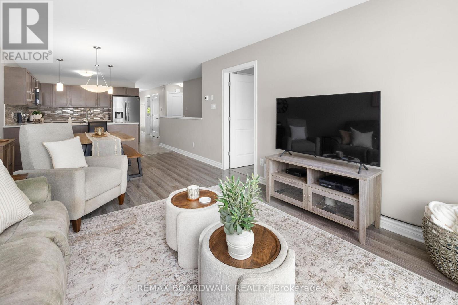923 LEISHMAN DRIVE - 13