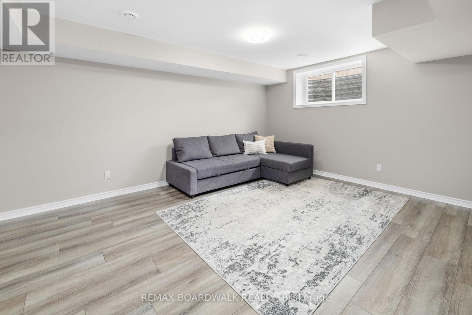 923 LEISHMAN DRIVE - 22