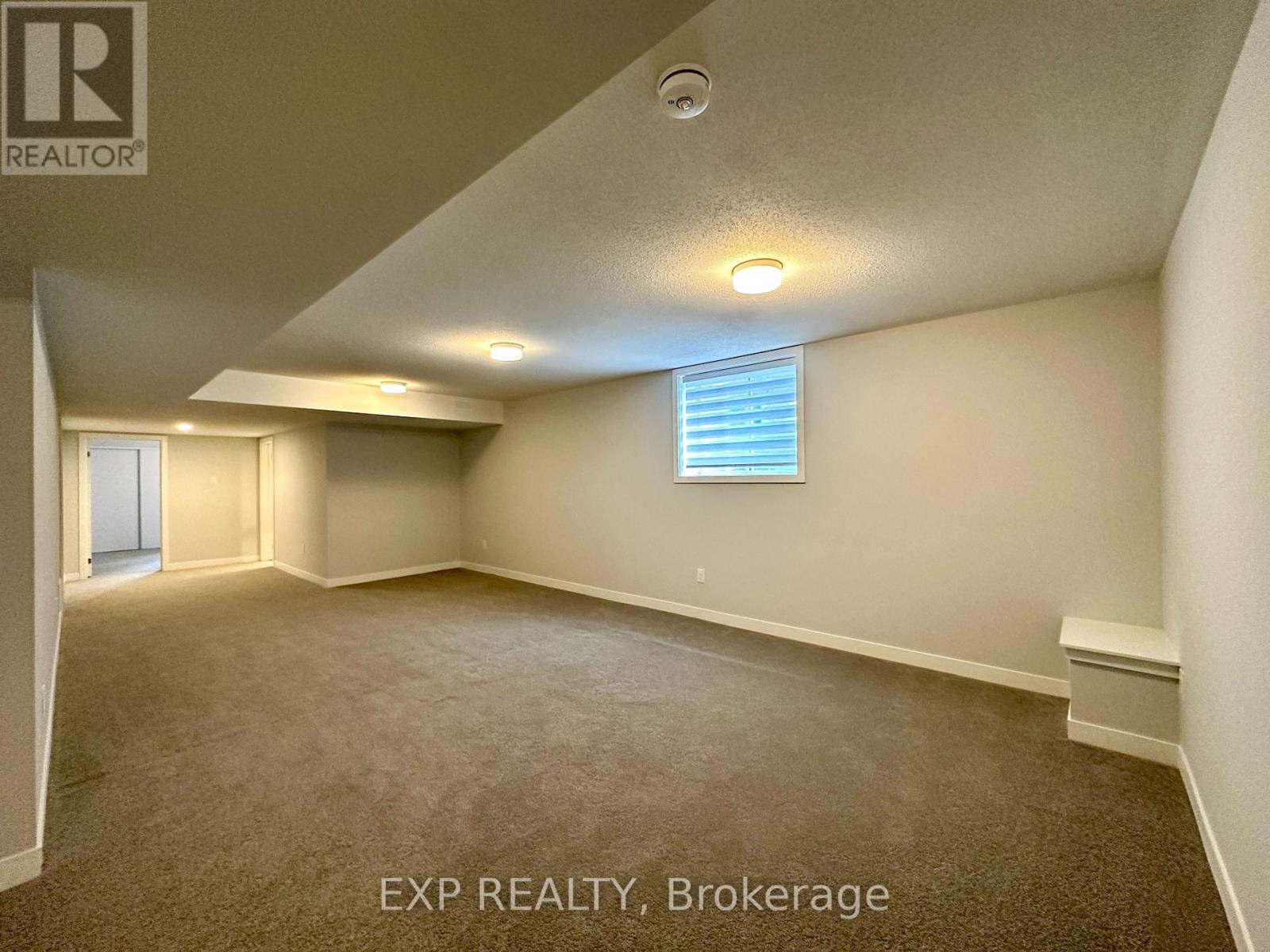 3 Bed, 2 Bath House for Rent in Ottawa – 422 LILLIAN FREIMAN PRIVATE, Ottawa – MLS# X13471192 - Image 17
