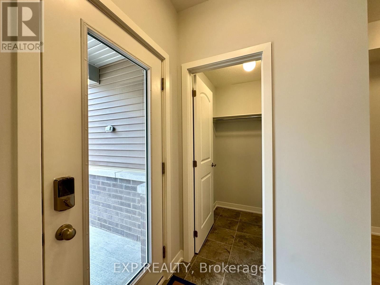 3 Bed, 2 Bath House for Rent in Ottawa – 422 LILLIAN FREIMAN PRIVATE, Ottawa – MLS# X13471192 - Image 23