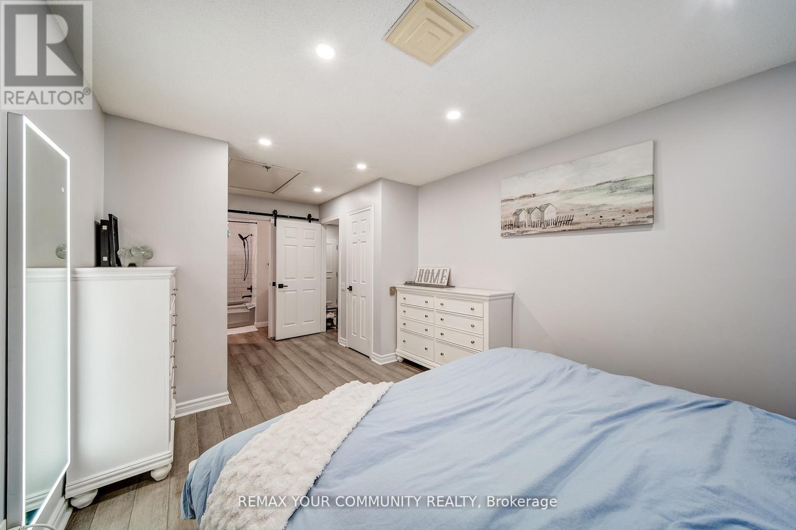 #3 77 MILL STREET - Image 21
