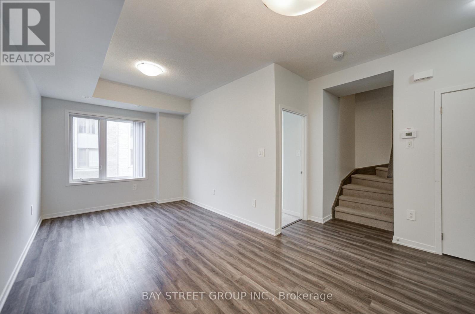 #TH3 11 HONEYCRISP CRESCENT - Image 12