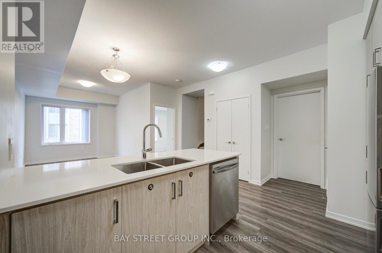#TH3 11 HONEYCRISP CRESCENT - Image 9