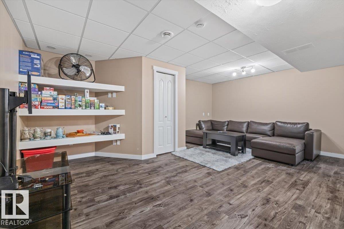 4708 47A AV — photo 38