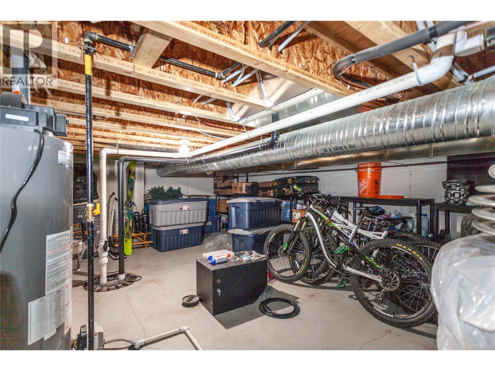 2253 Shuswap Avenue - 22