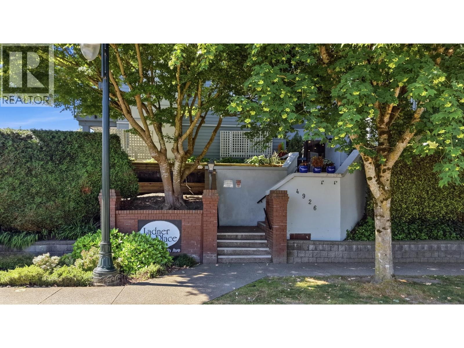 306 4926 48 AVENUE, Delta
