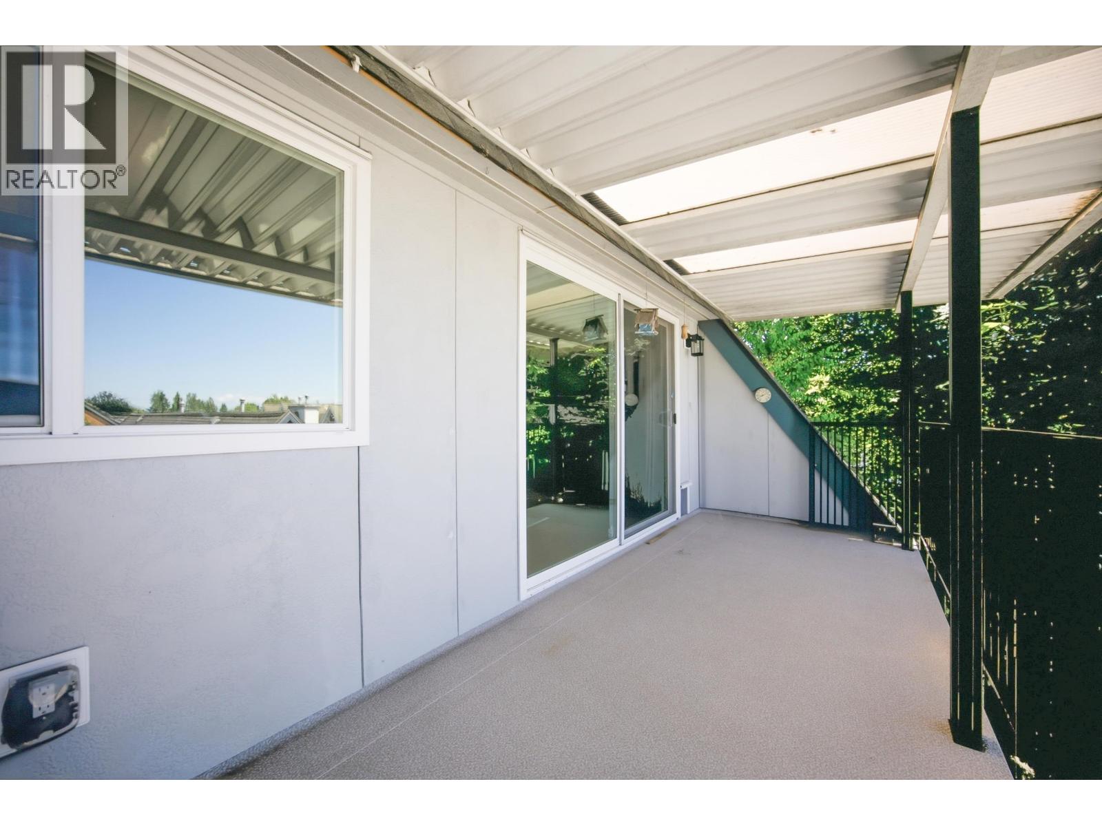 306 4926 48 AVENUE, Delta