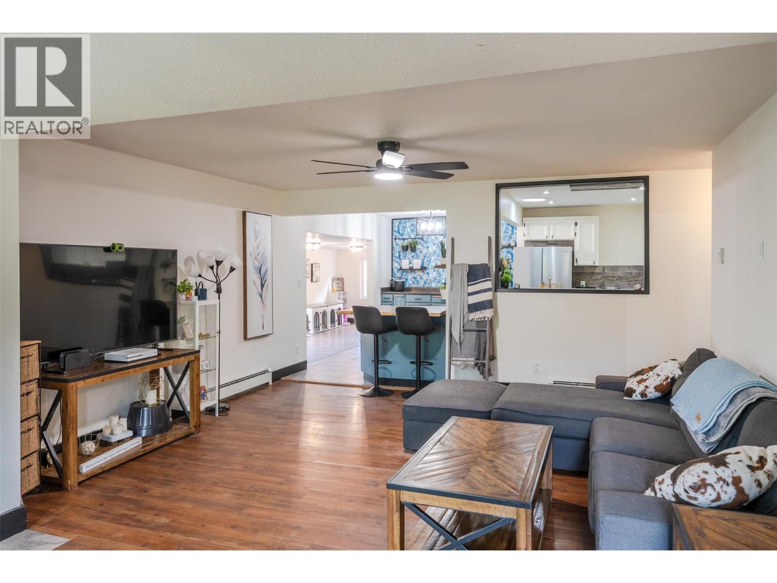 2122 MAIN Street - 7