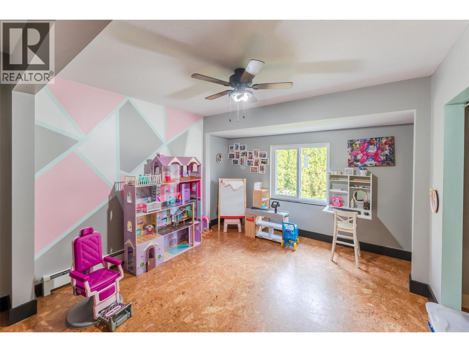 2122 MAIN Street - 38