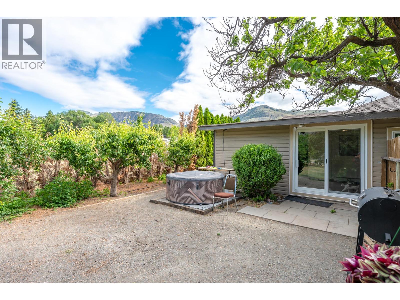2122 MAIN Street - 61