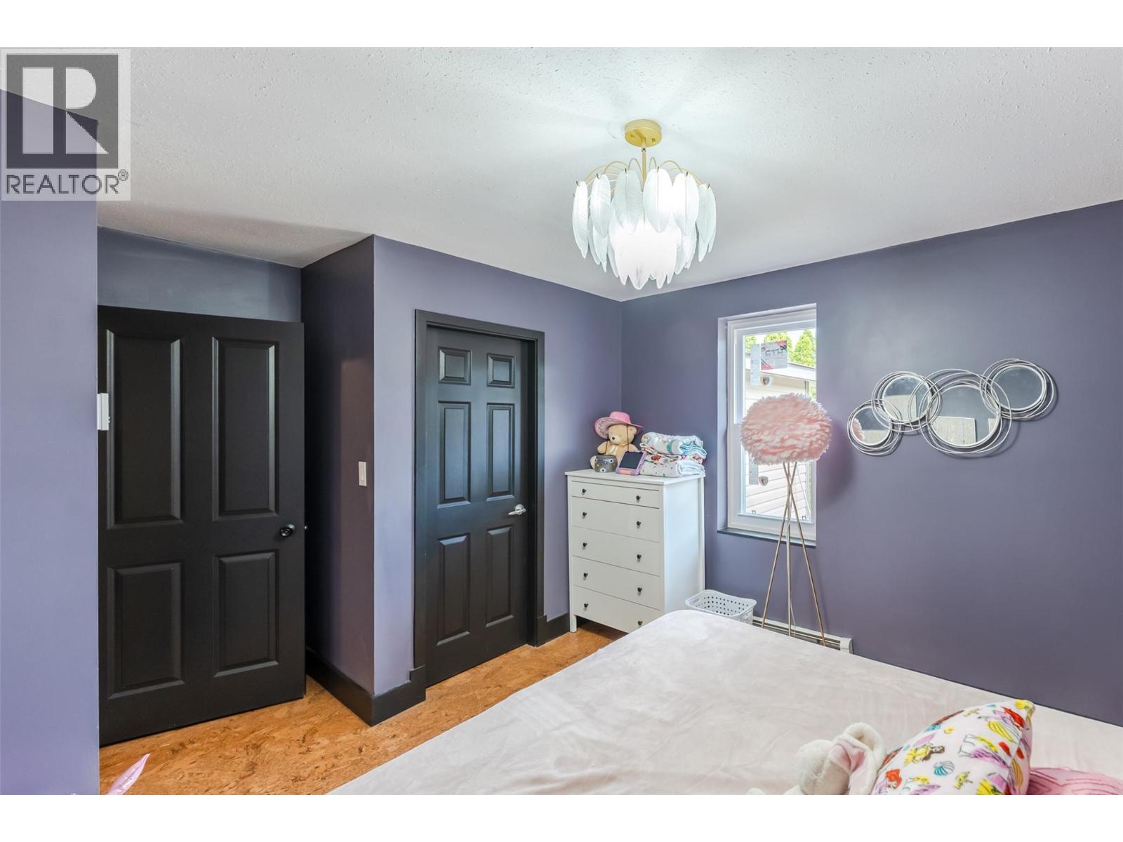 2122 MAIN Street - 42