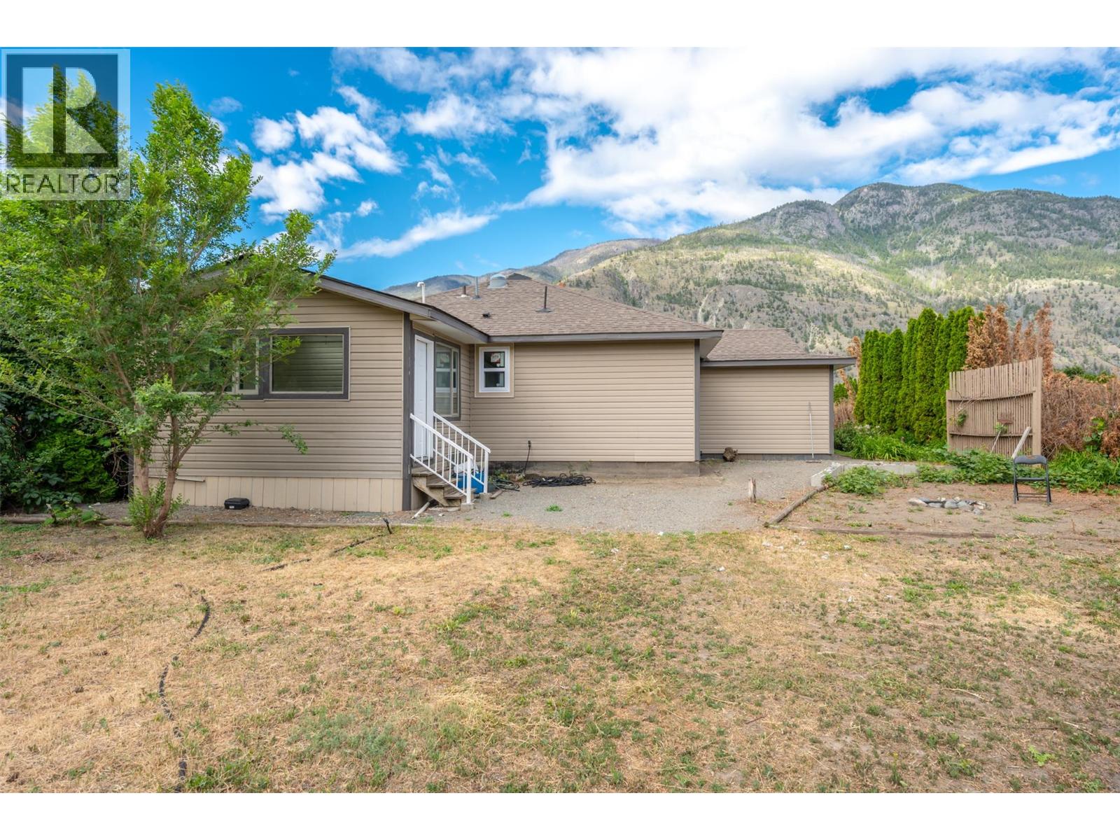 2122 MAIN Street - 57
