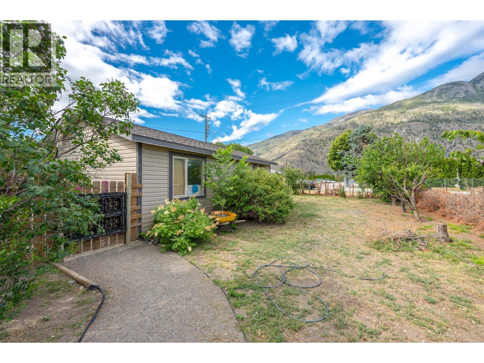 2122 MAIN Street - 63