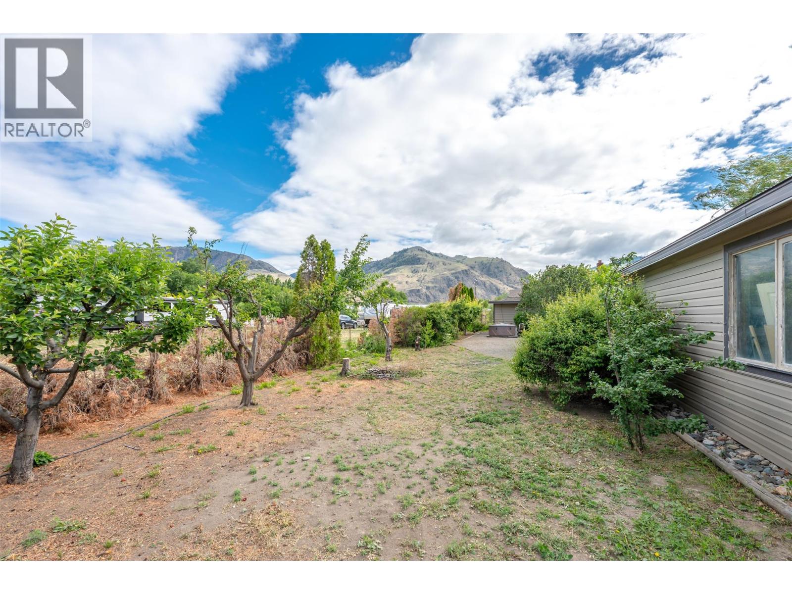 2122 MAIN Street - 66