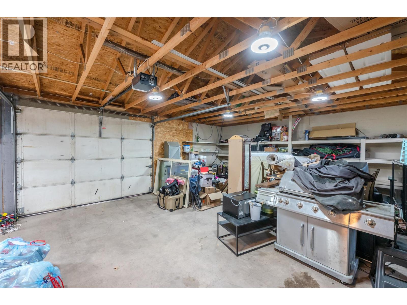2122 MAIN Street - 69
