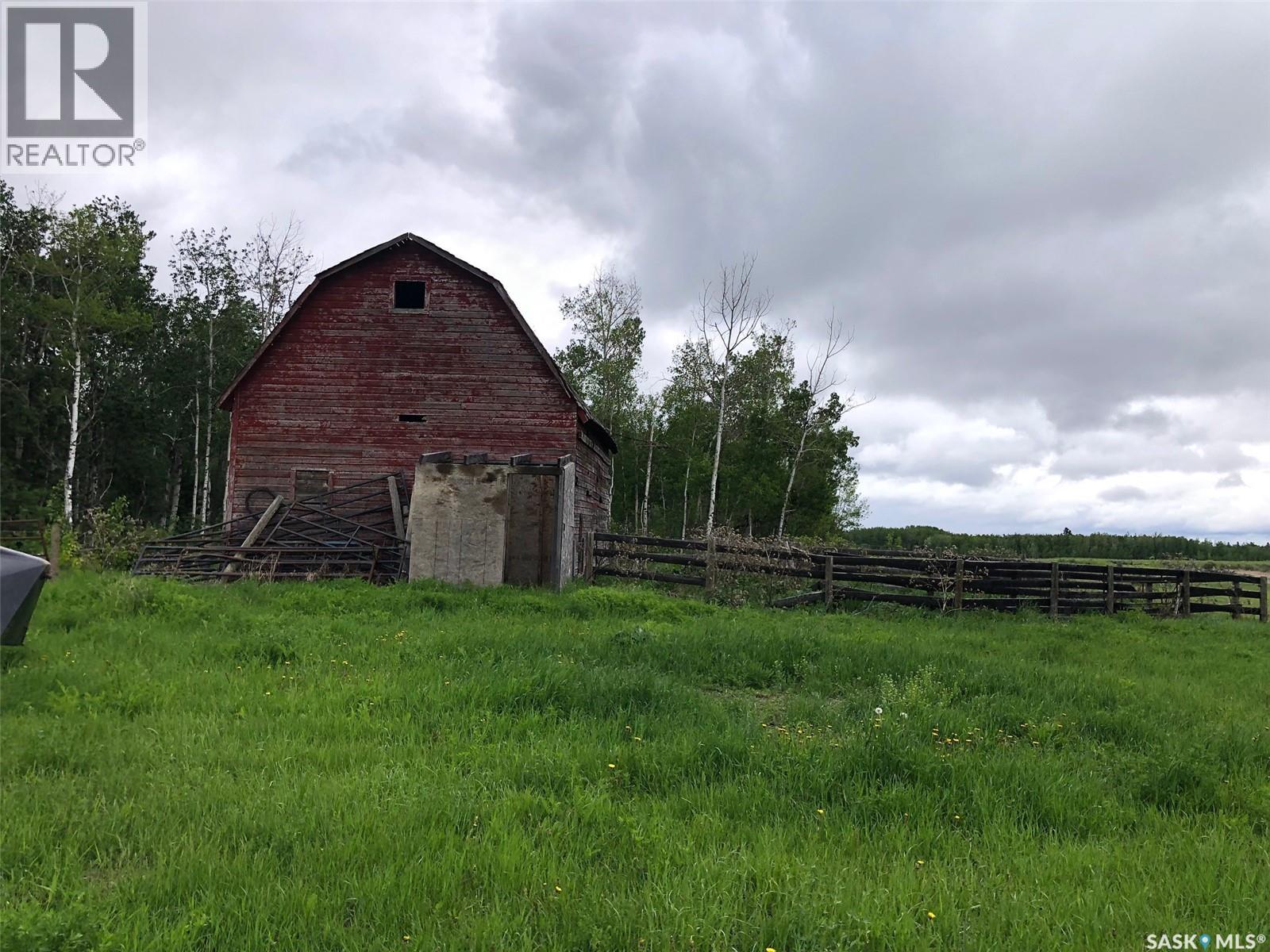 Neustaeter Farm — photo 11