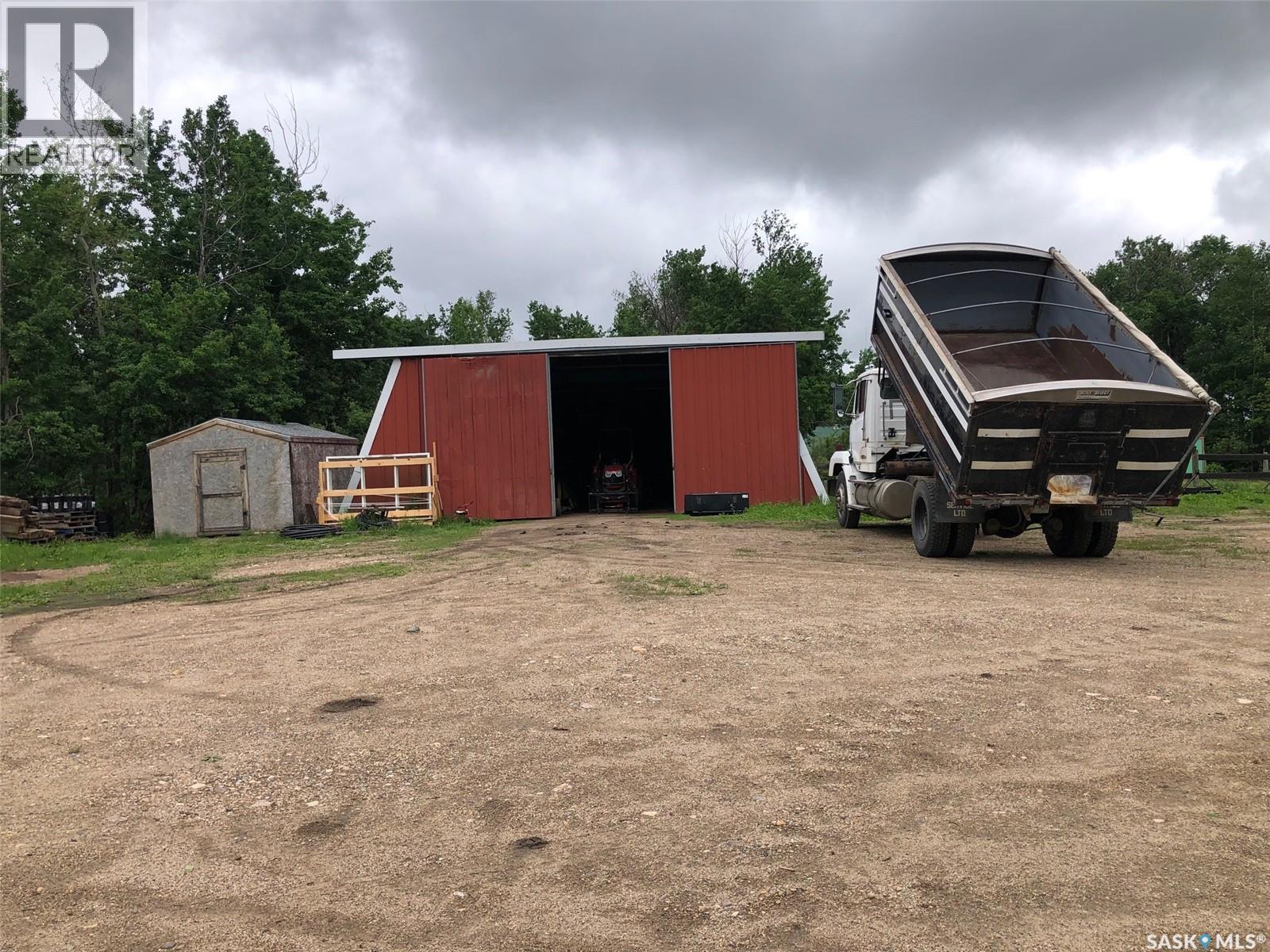 Neustaeter Farm — photo 7