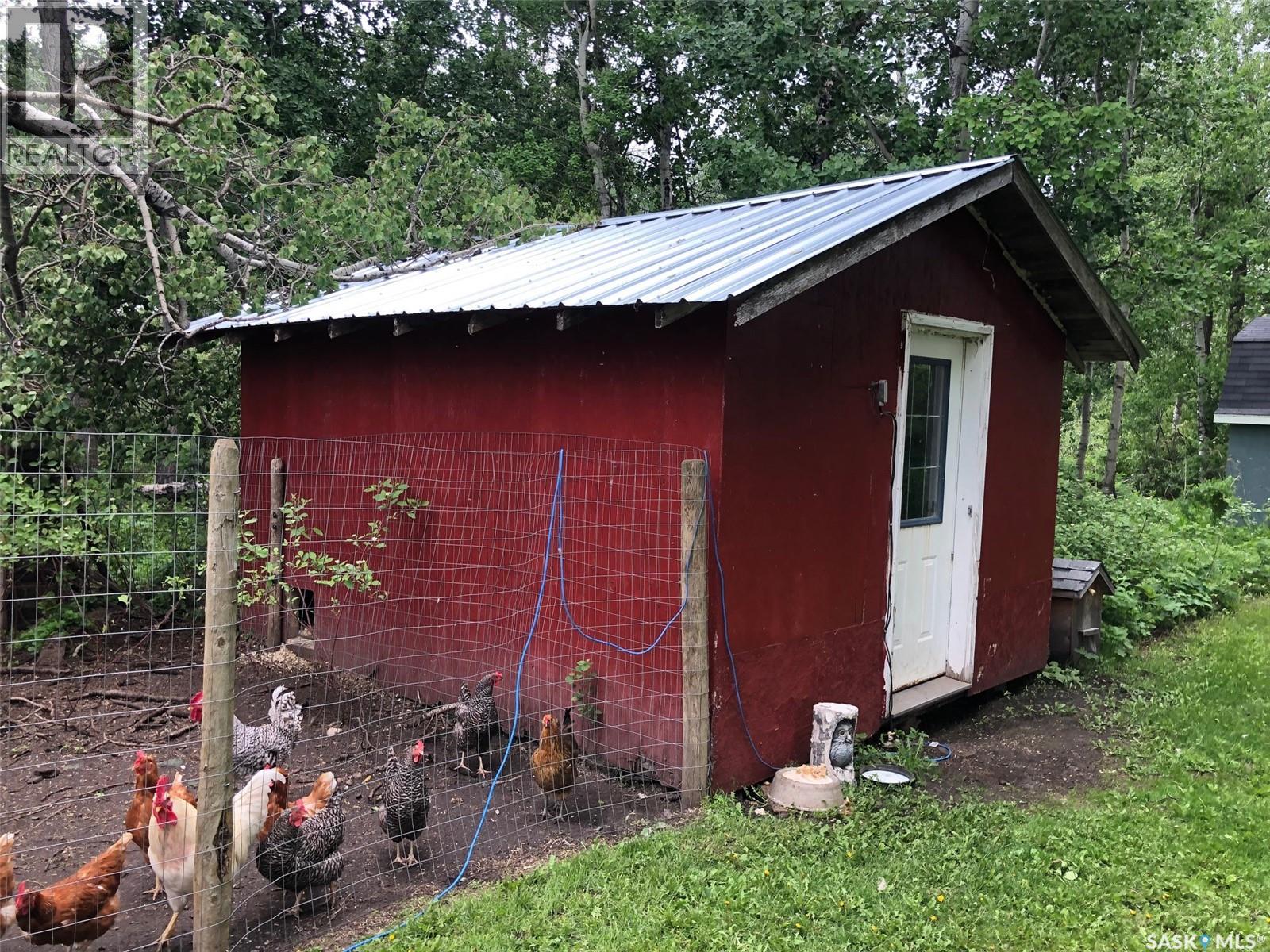 Neustaeter Farm — photo 9
