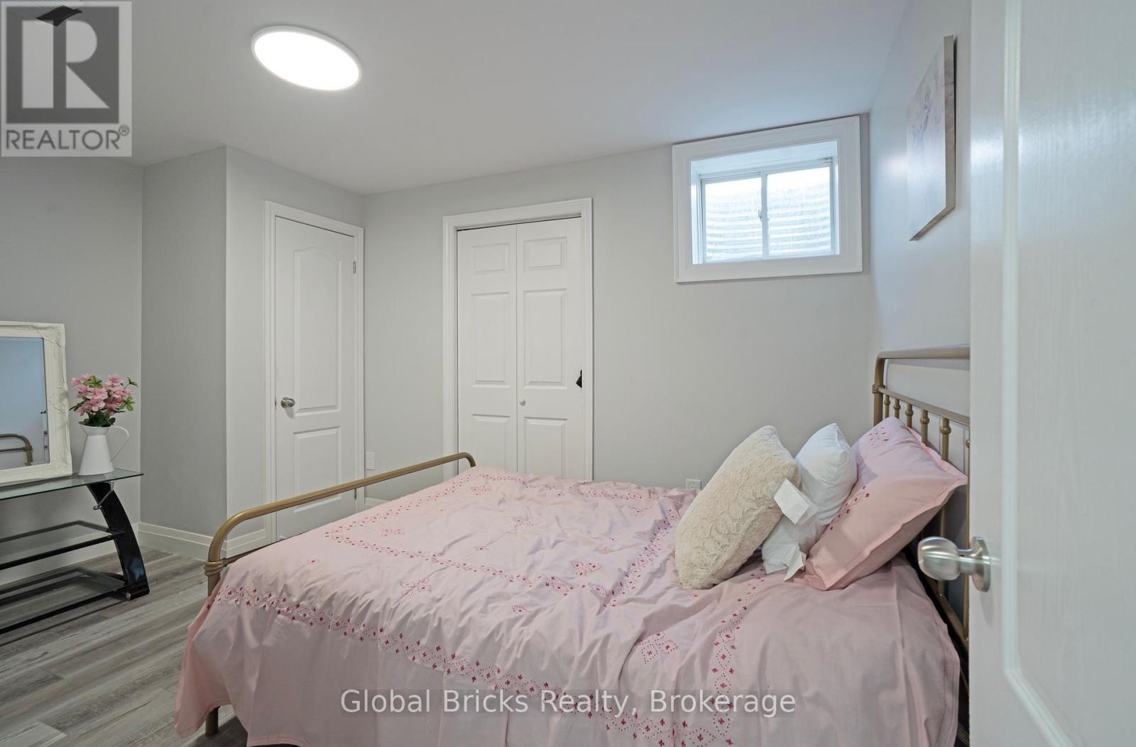 495 Blinco Terrace, Milton, ON photo 44