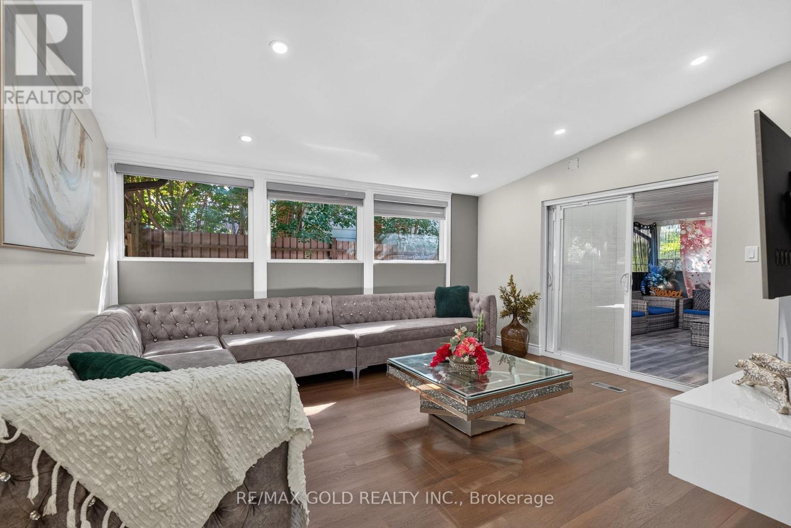 63 MORGANDALE CRESCENT - 20