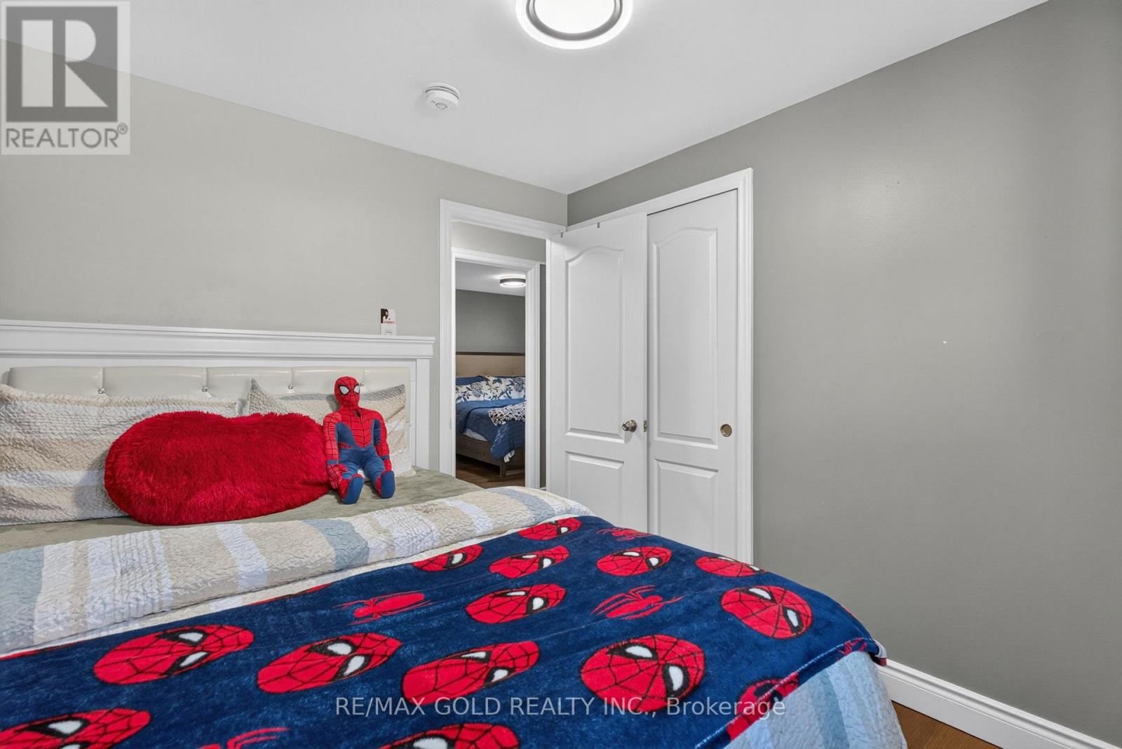 63 MORGANDALE CRESCENT - 27