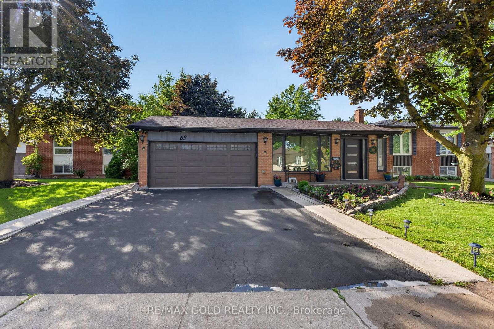63 MORGANDALE CRESCENT - 3