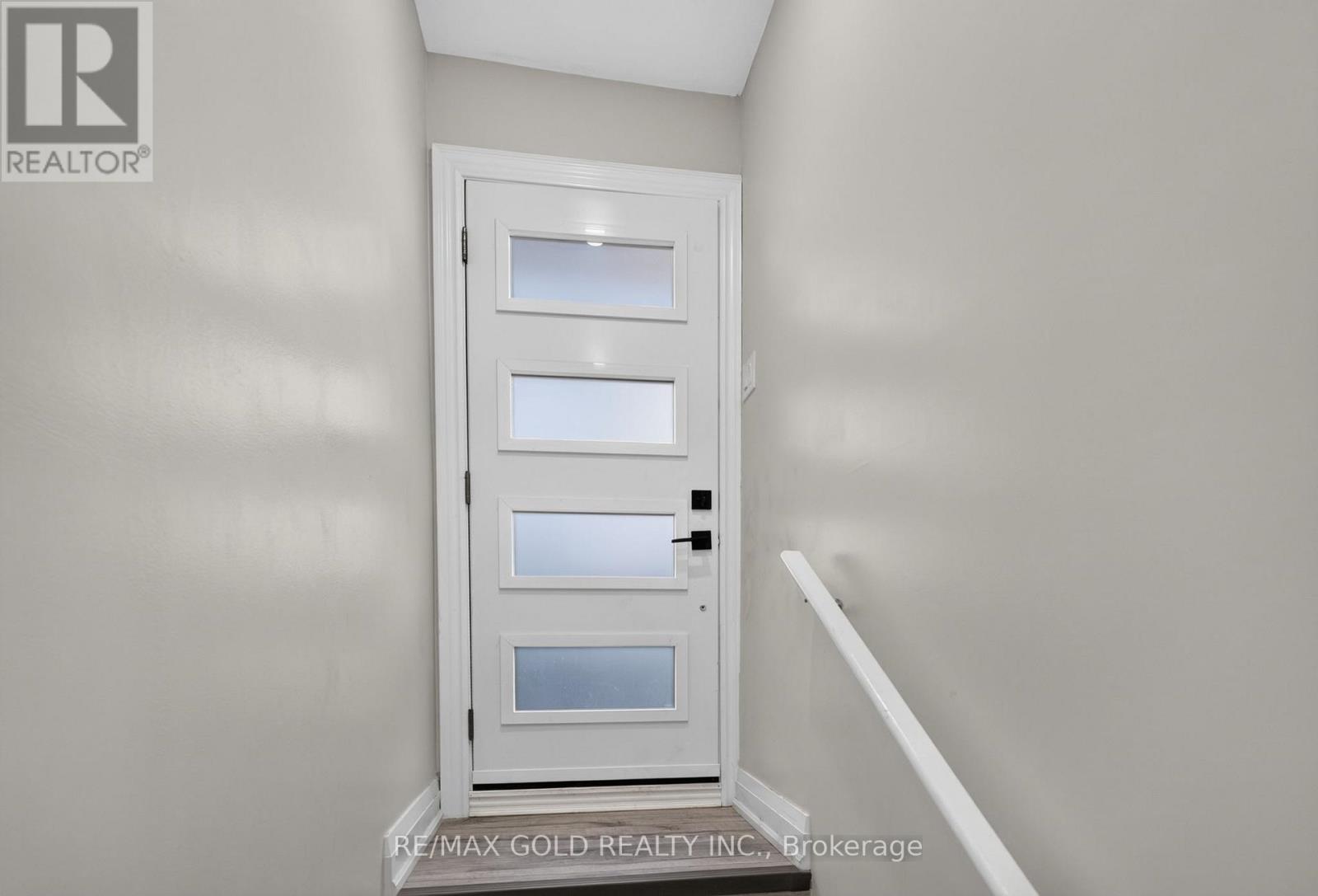 63 MORGANDALE CRESCENT - 42